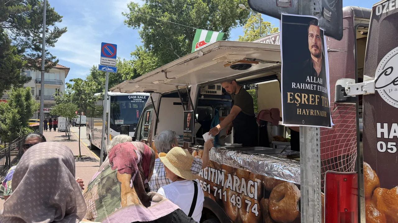 Eşref Tek öldü! Dizi hayranlarından dikkat çeken veda