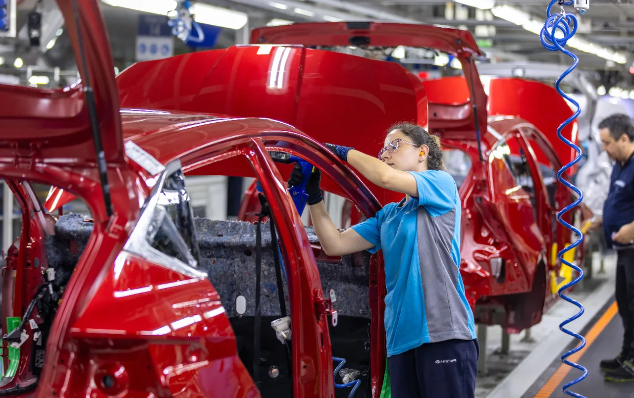 Hyundai yeni elektriklisine batarya fabrikası kuruyor: 55 milyon avro yatırım 300'den fazla kişiye istihdam