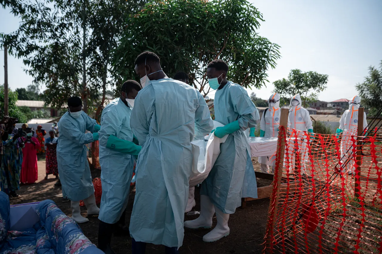 Ölümcül Ebola virüsü için yeni alarm! Ölü sayısı 180i aştı: İlk savunma hattı çöktü