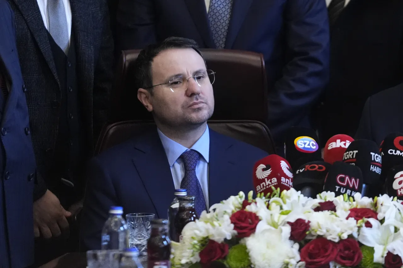 Terör örgütü FETÖ’nün ‘beyin takımı’na yakın kadraj! Adalet Bakanı açıkladı: İade talepleri yenilenecek