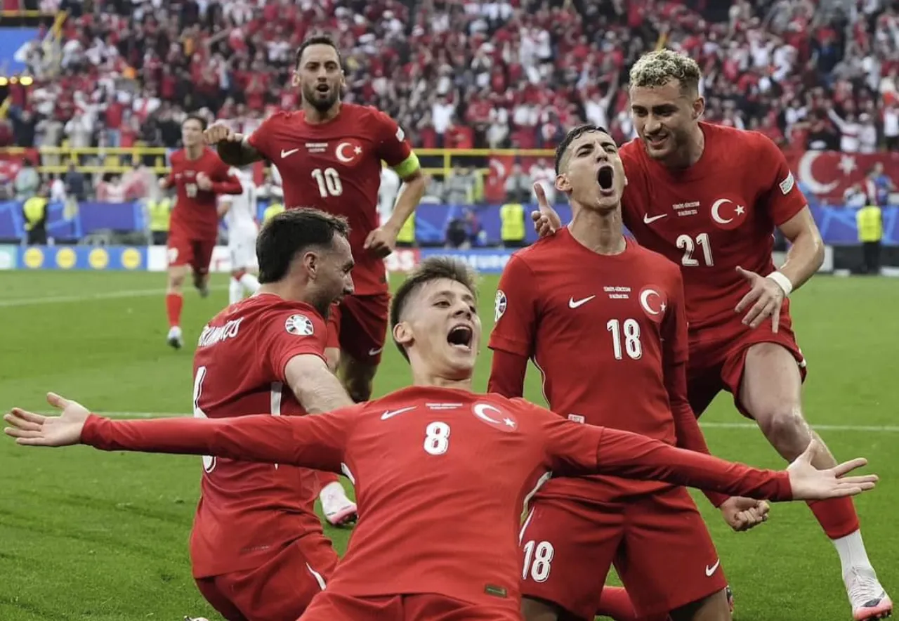 Türkiye Paraguayı yenerse gruptan çıkar mı? Gözler sıradaki Milli maça çevrildi
