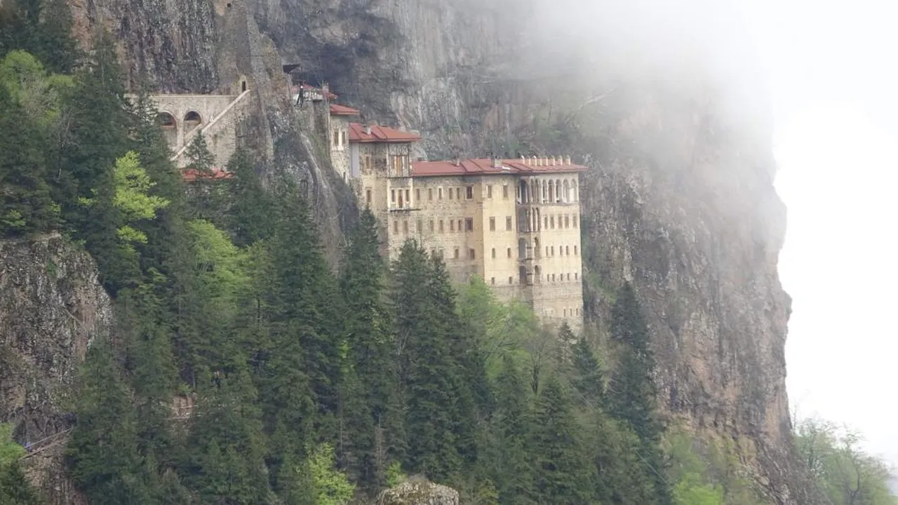162 ülkeden Trabzon'a turist akını!