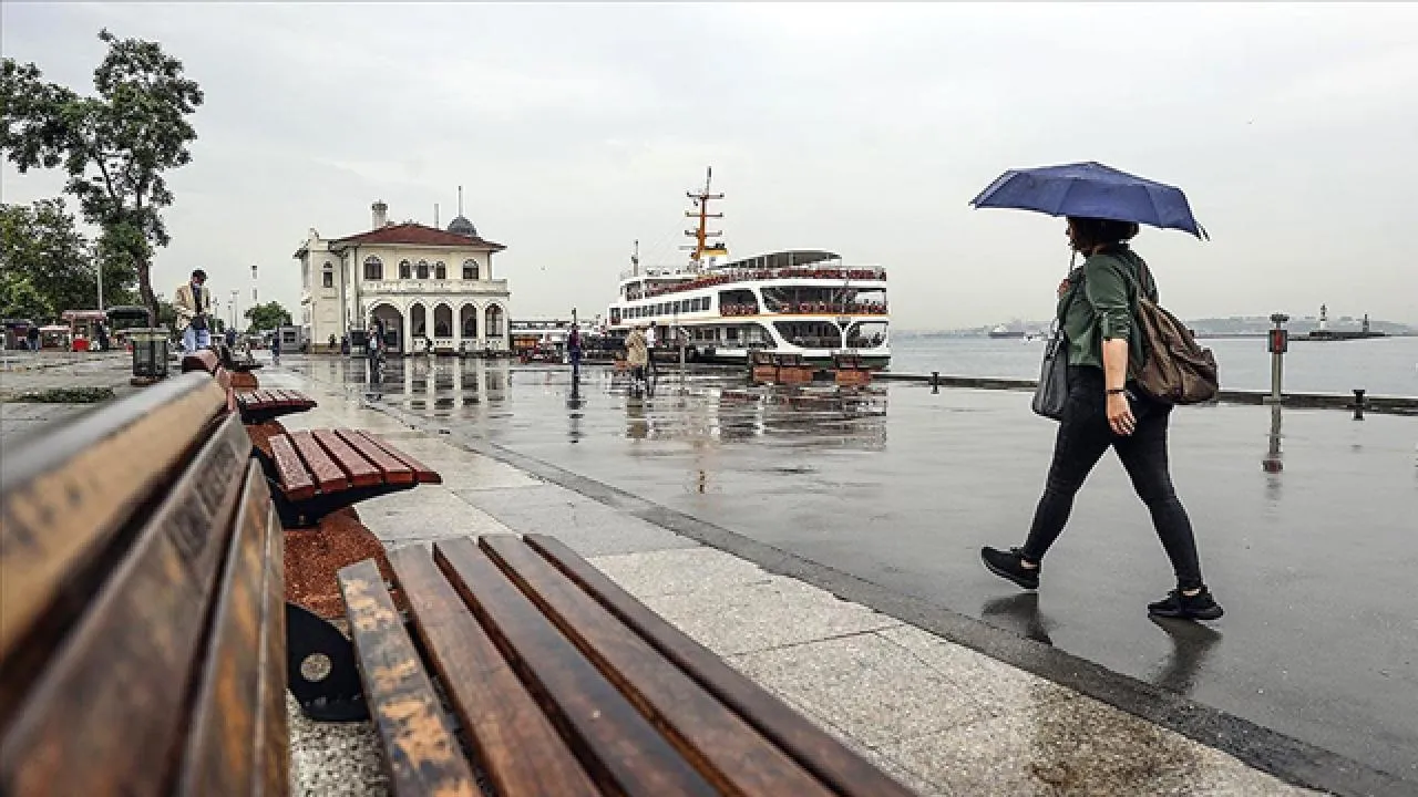 AKOM İstanbul için tarih verdi! Güneş gidiyor, kara bulutlar geliyor, sağanak yolda