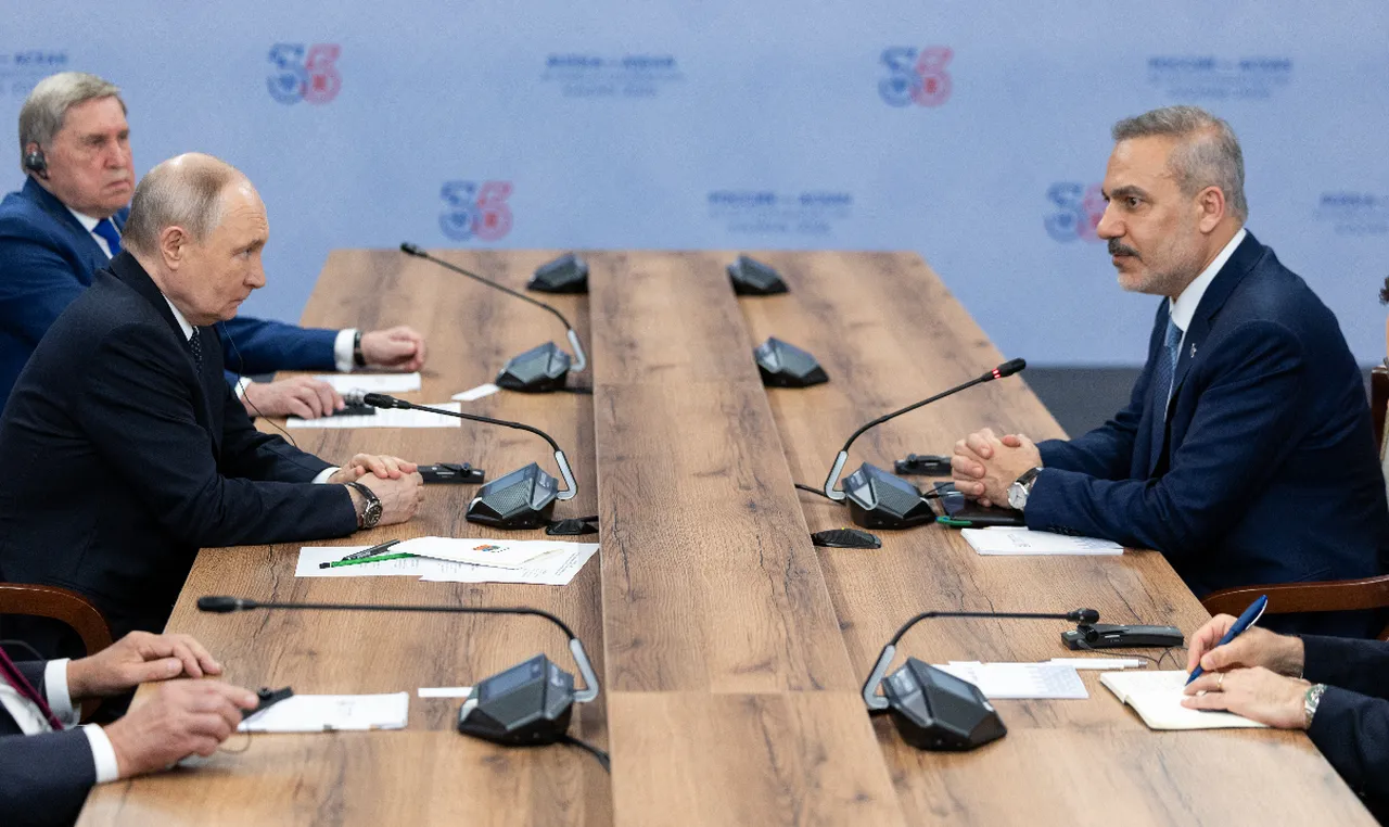 Ankara-Moskova hattında kritik görüşme! Fidan, Putin ile bir araya geldi