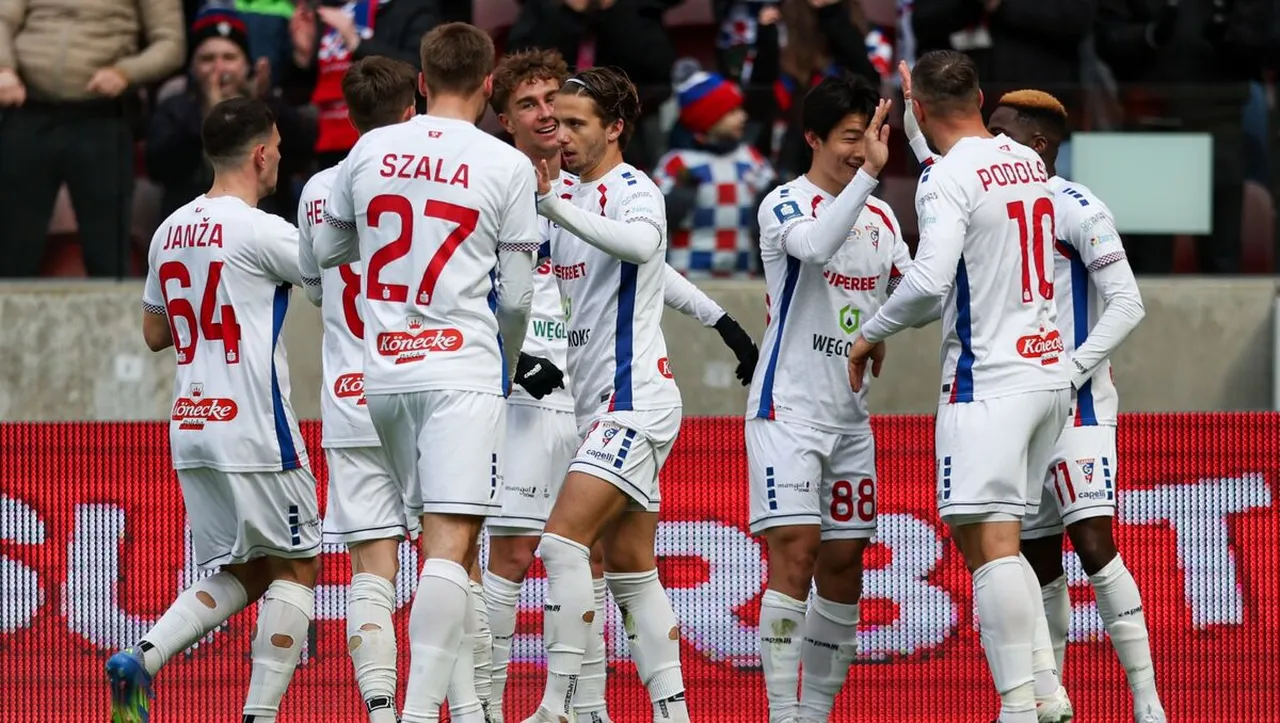 Gornik Zabrze hangi ülkenin takımı, kadro değeri ne kadar? Fenerbahçe Lukas Podolskinin sahibi olduğu Gornik Zabrze ile eşleşti
