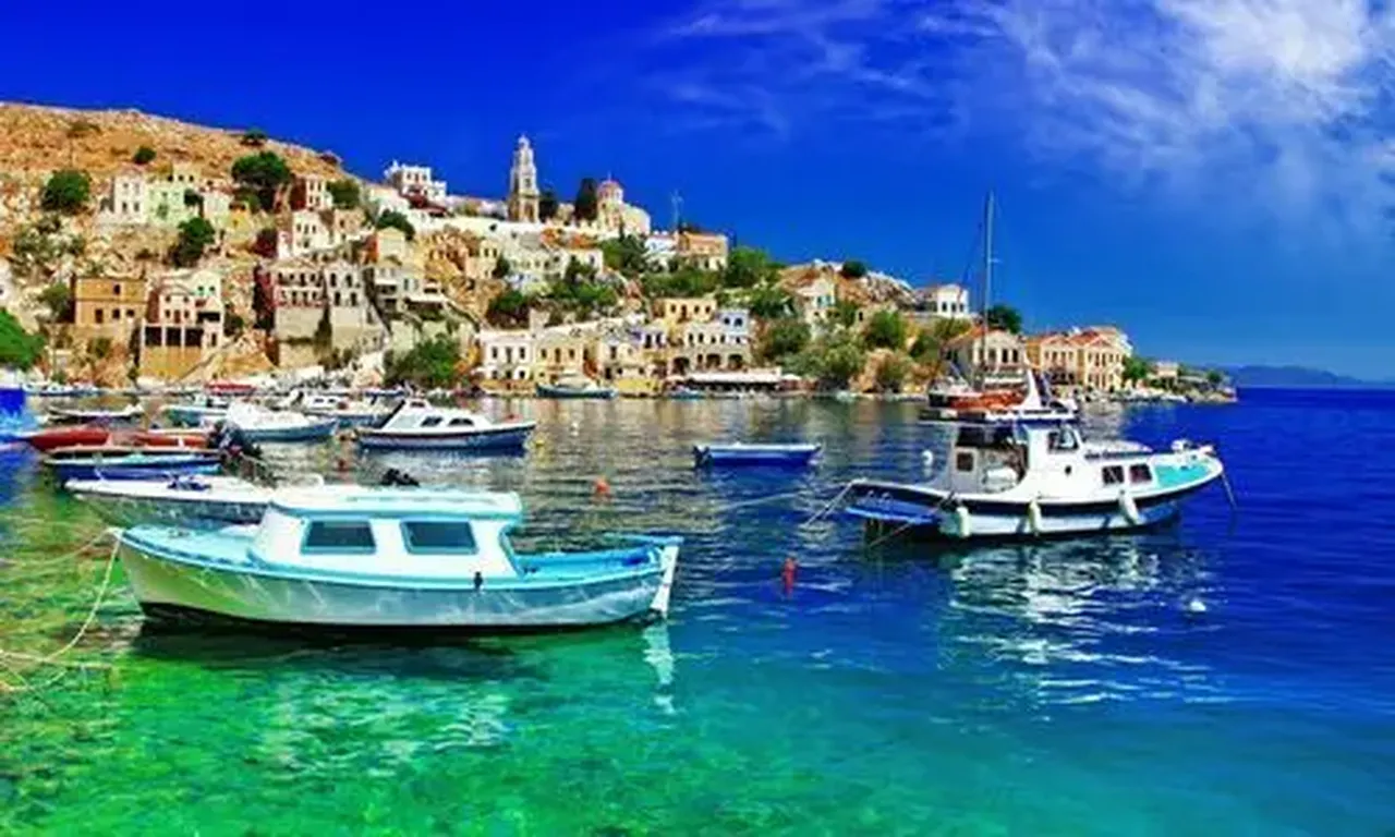Tatil için Yunanistan'a gidecekler dikkat! OHAL ilan edildi