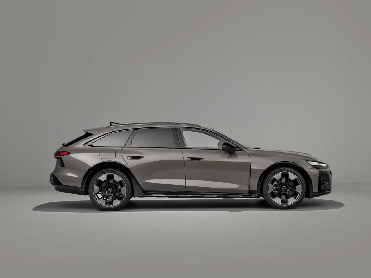 Audi’den SUV alternatifi arazi canavarı: Yeni Audi A6 Allroad görücüye çıktı