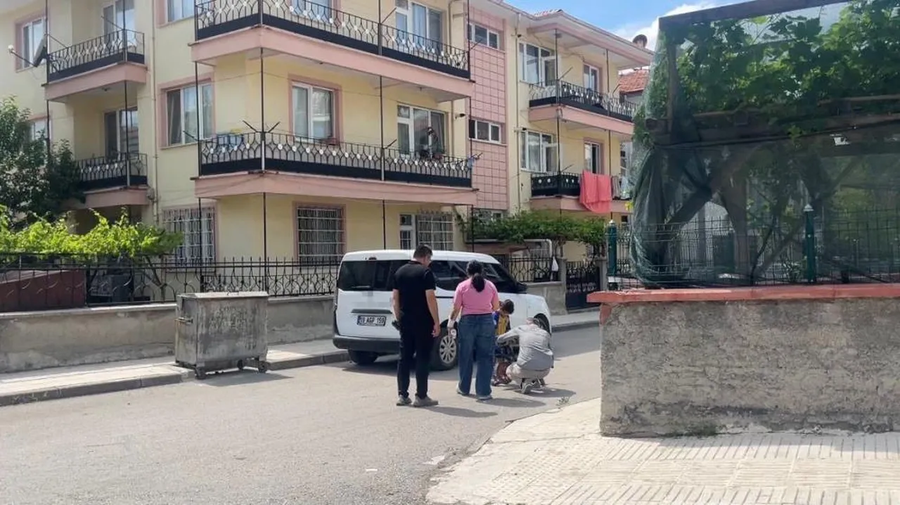 Çorum'da dehşet! 19 yaşındaki kadın anne ve babasını rehin aldı