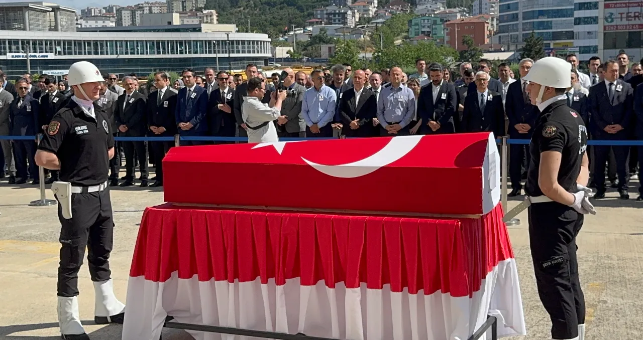 Duruşmada kalp krizi geçiren Cumhuriyet Savcısı hayatını kaybetti