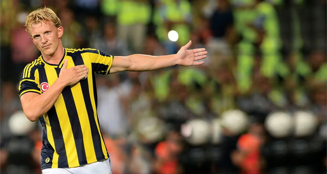 Başlık ResmiFenerbahçe'de 2012-2015 yılları arasında oynayan Dirk Kuyt, 2013-2014 sezonunda şampiyonluk kazanmıştı.