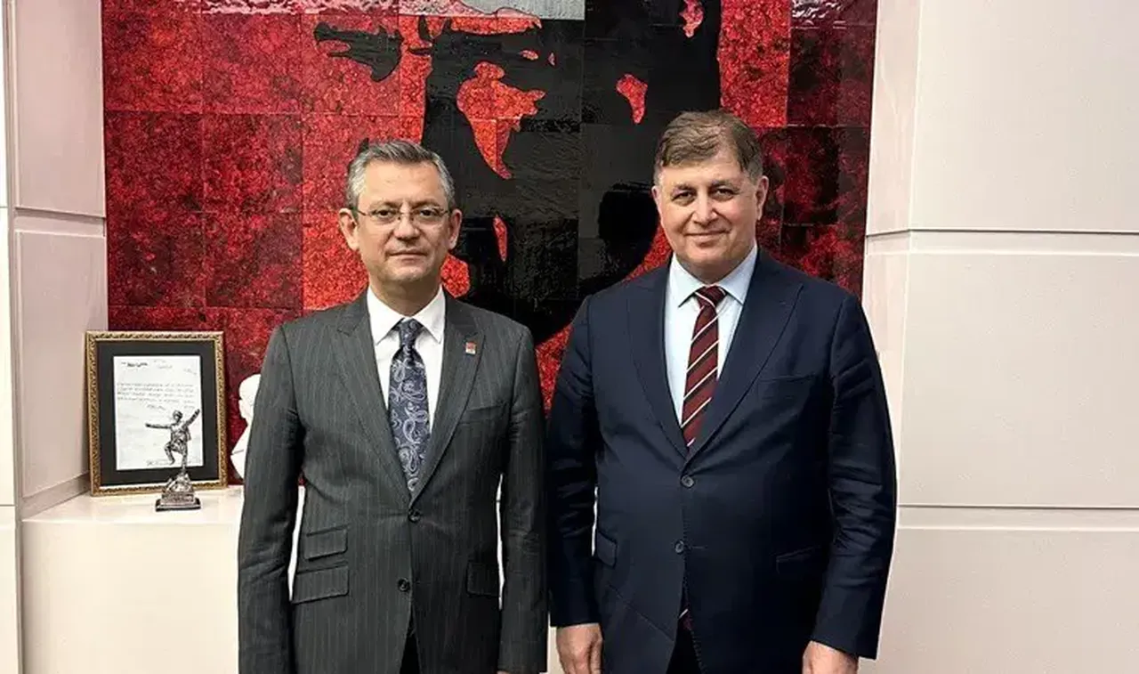 İzmir'de 23 yıllık CHP dönemi bitti! Cemil Tugay, istifa etti