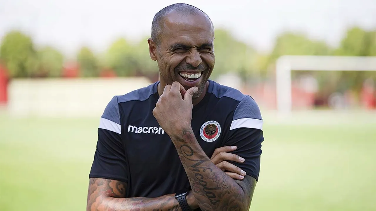 Mert Nobre nereli, kaç yaşında, gerçek adı ne, futbolu ne zaman bıraktı? Survivor 2026 ilk finalist Nobre oldu!