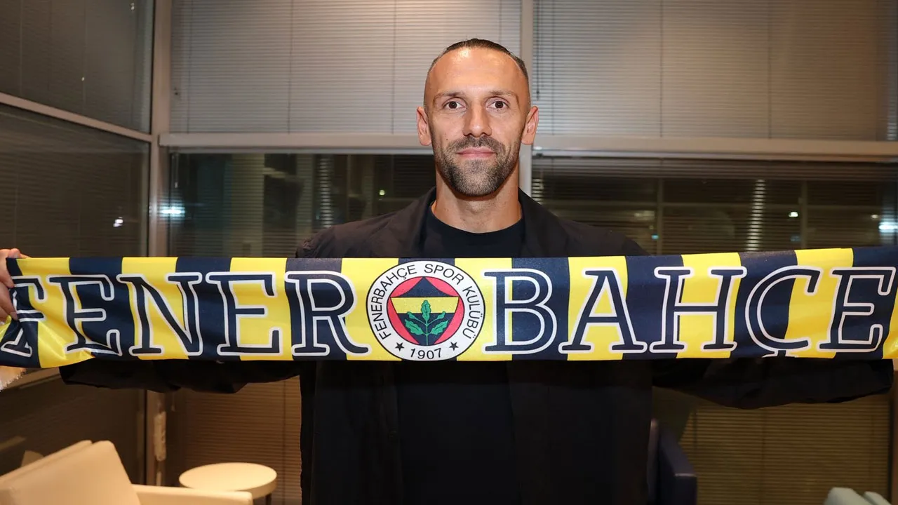 Resmi açıklama geldi! Vedat Muriqi, resmen Fenerbahçe'de!