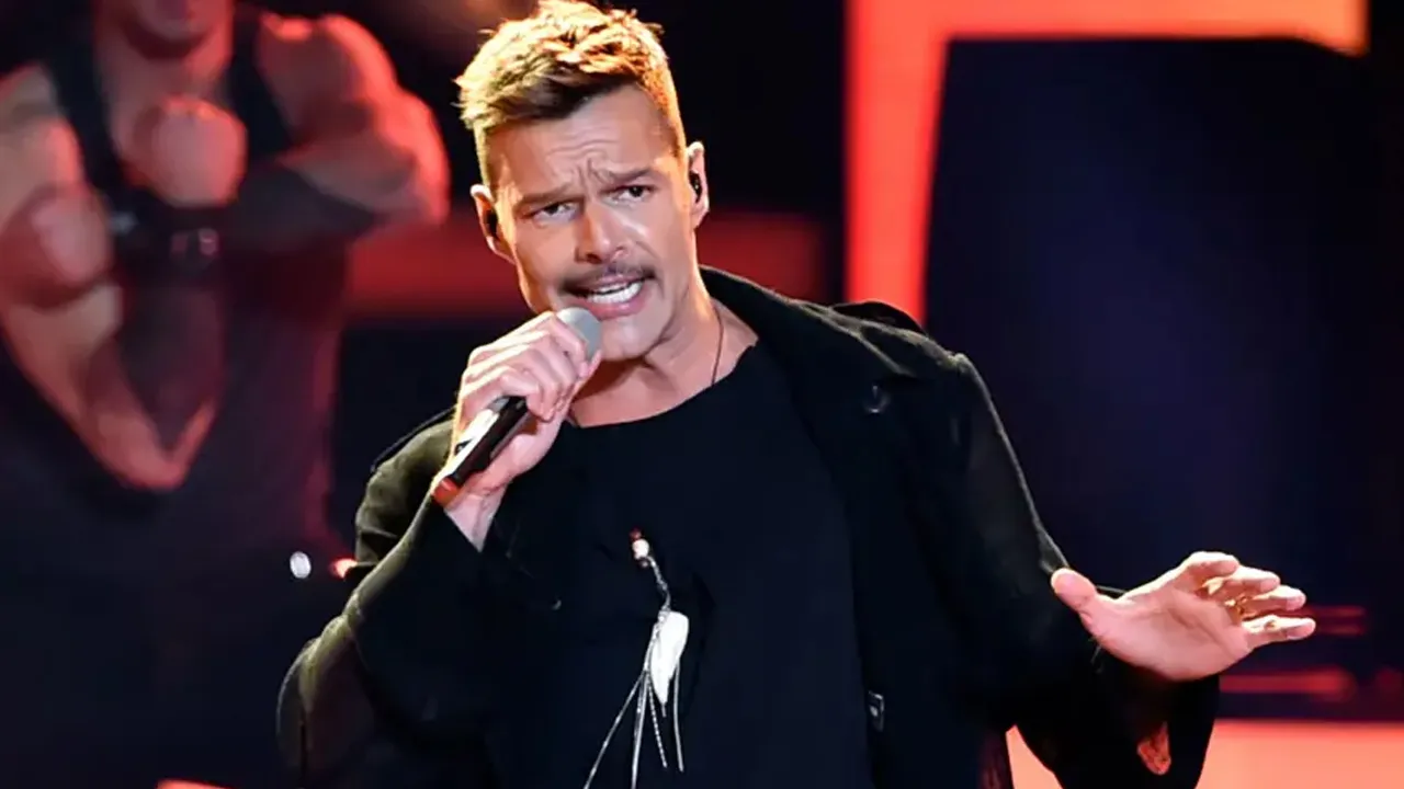 Ricky Martin’den İstanbul konseri öncesi şaşırtan talep! Listede ‘çamur banyosu’ var