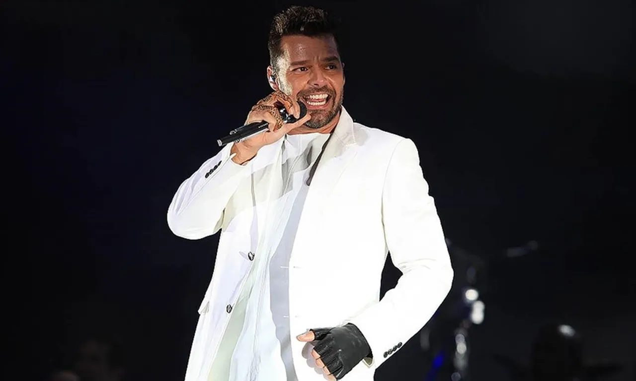 Ricky Martin’den İstanbul konseri öncesi şaşırtan talep! Listede ‘çamur banyosu’ var
