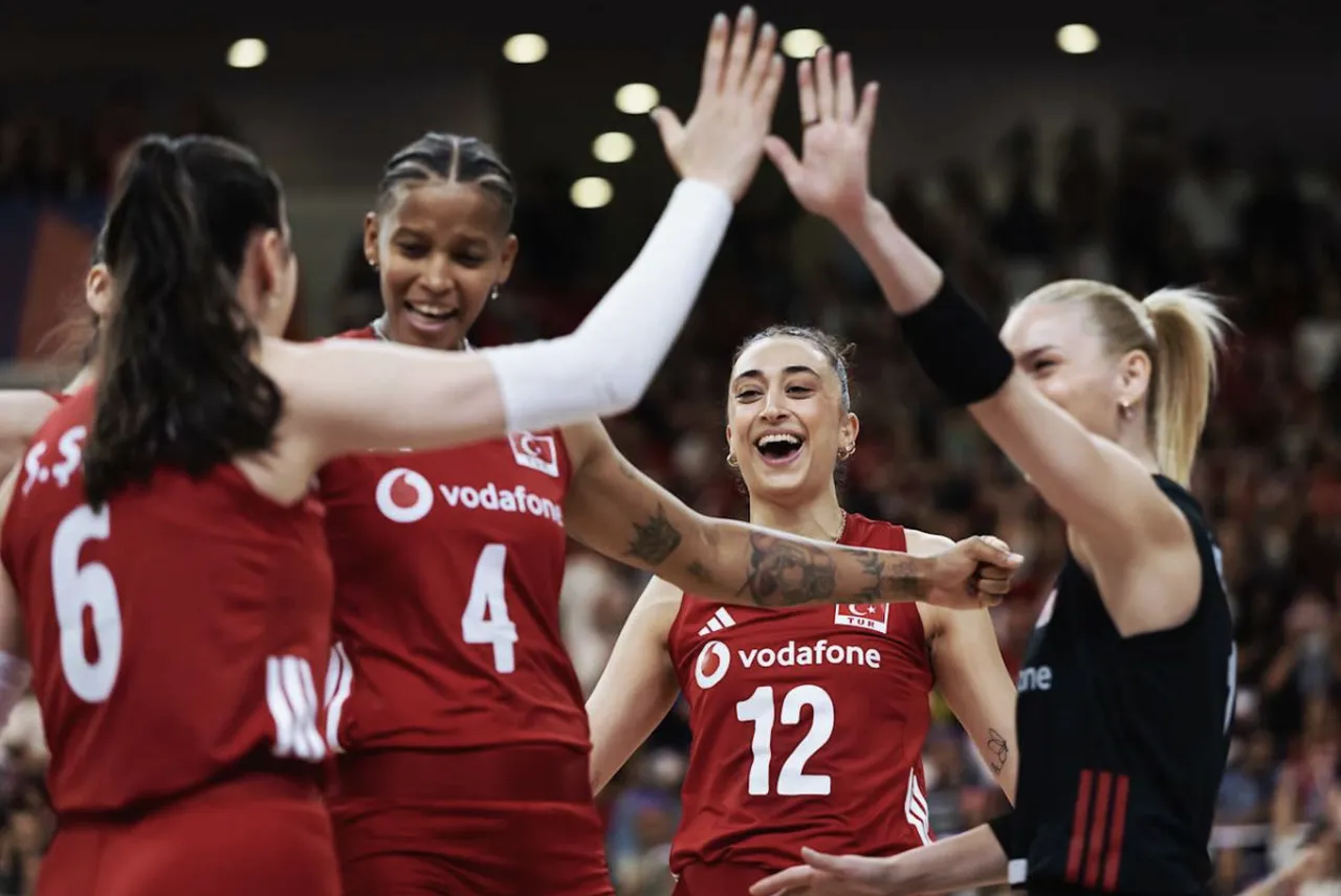Türkiye-Fransa voleybol maçı kaç kaç bitti? Filenin Sultanları maç sonucu ve özeti 18 Haziran 2026