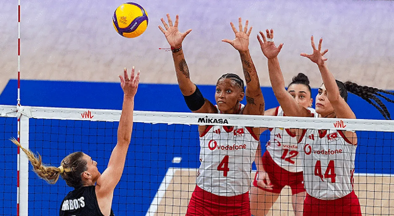 Türkiye-Fransa voleybol maçı kaç kaç bitti? Filenin Sultanları maç sonucu ve özeti 18 Haziran 2026