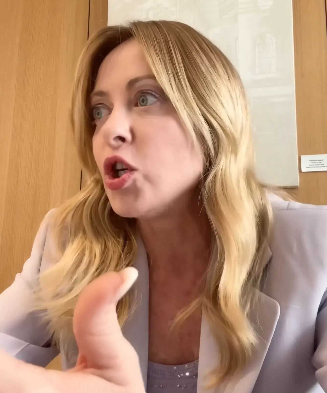 ABD-İtalya hattında yeni kriz! Trumpın bana yalvardı sözleri Meloniyi çıldırttı: Asla...