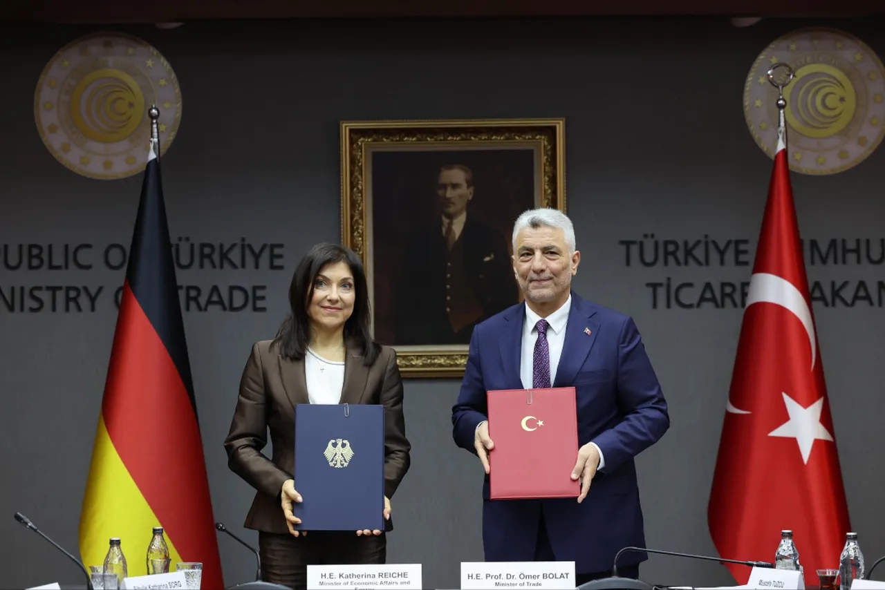 Bakan Bolat bizzat talep etti Almanya'ya vizesiz seyahat başlayacak mı?