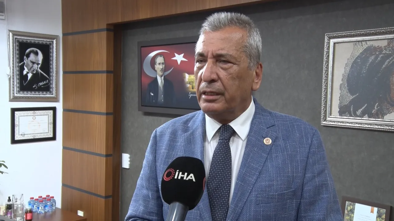 CHP'li vekilden Özgür Özel'i zora sokacak ifşa: Televizyonlara, gazetelere 755 milyon TL ödemiş!