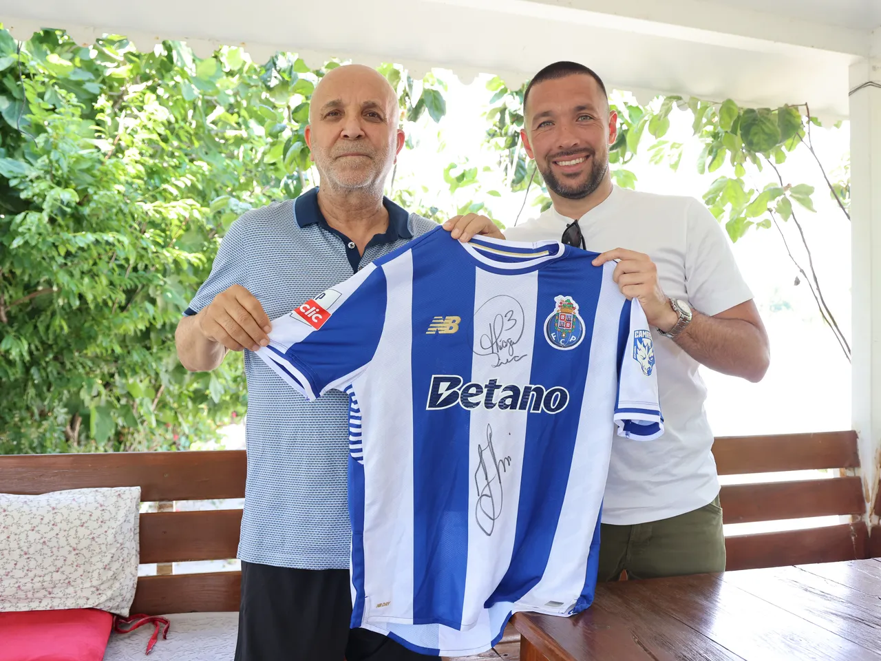 Farioli’den Alanyaspor’a vefa ziyareti! Geçmiş olsuna gidip, başsağlığı diledi