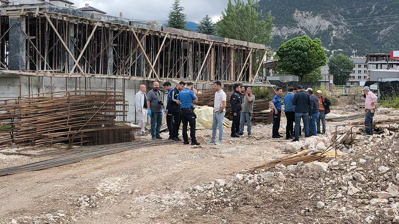 Kütahya'da inşaat iskelesi çöktü, 2 işçi öldü: Acı detay ortaya çıktı