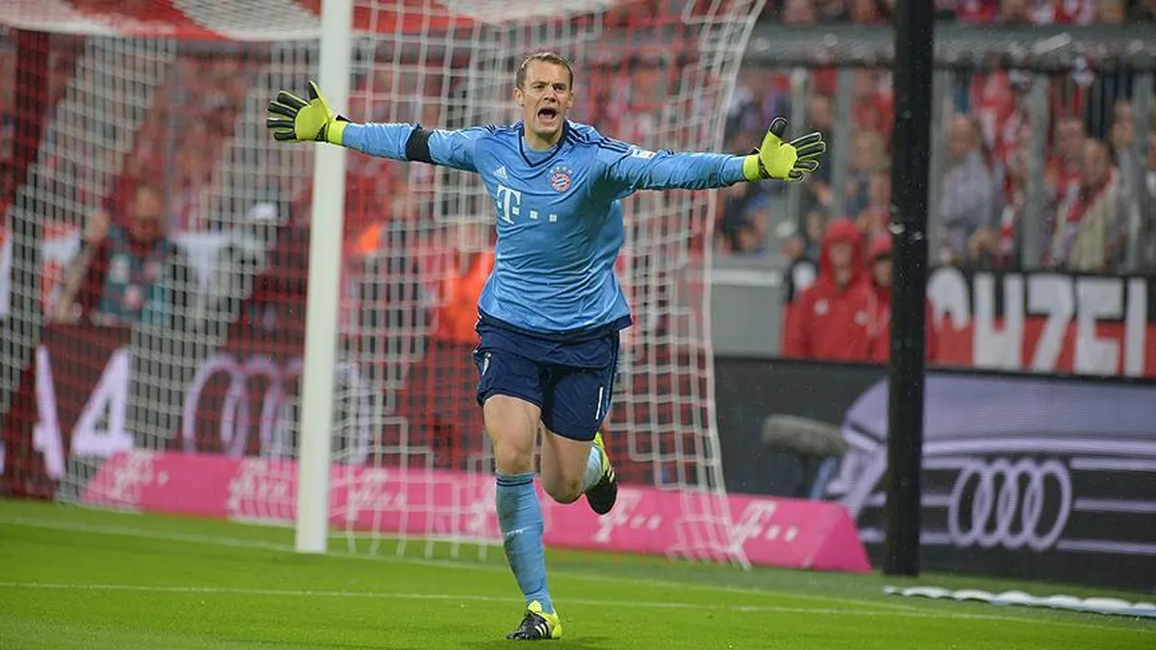 Manuel Neuer, Bundesliga'da Bayern Münih dorması giyiyor.