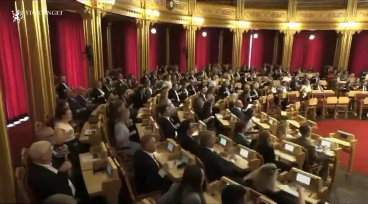 Norveç Meclisinde kürek rüzgarı! Milli takıma böyle destek verdiler