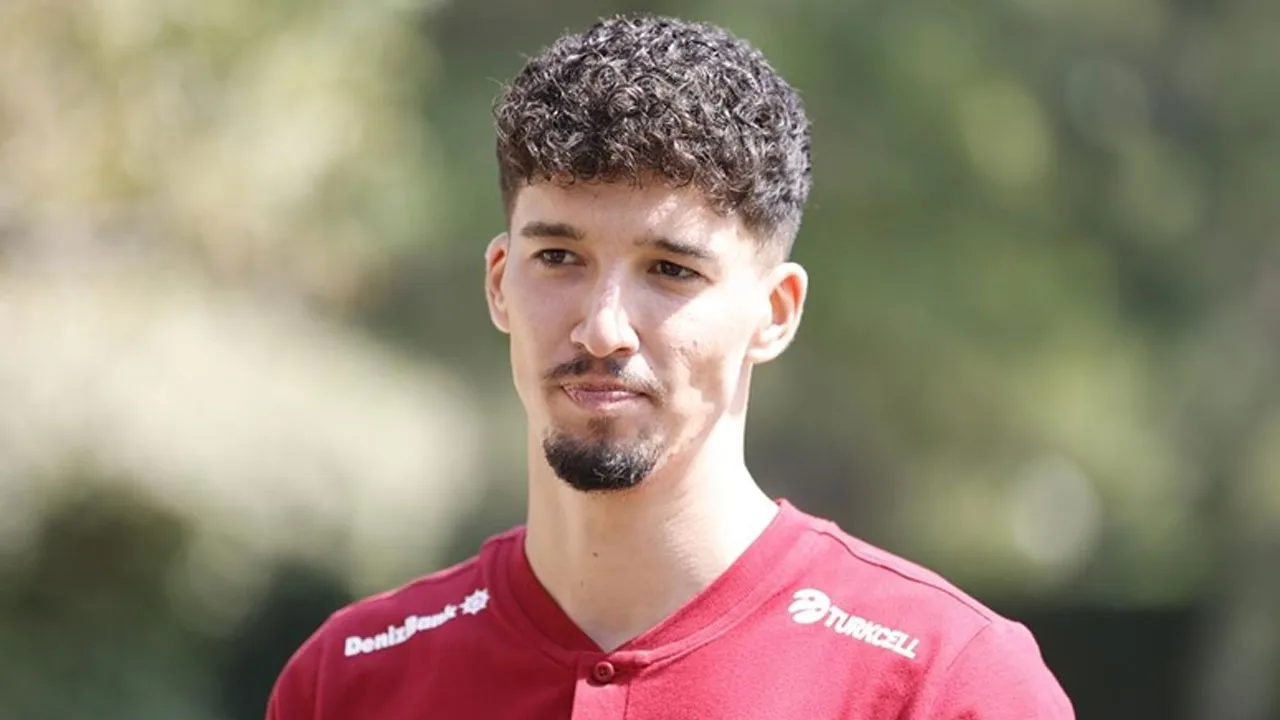 Altay Bayındır: 