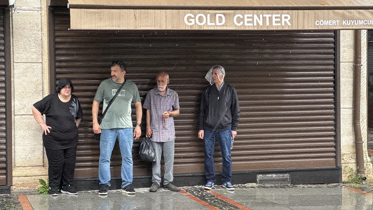 İçişleri Bakanlığı'ndan 4 il için sarı kodlu uyarı! Sel, su baskını, yıldırım, dolu hepsi birden gelecek