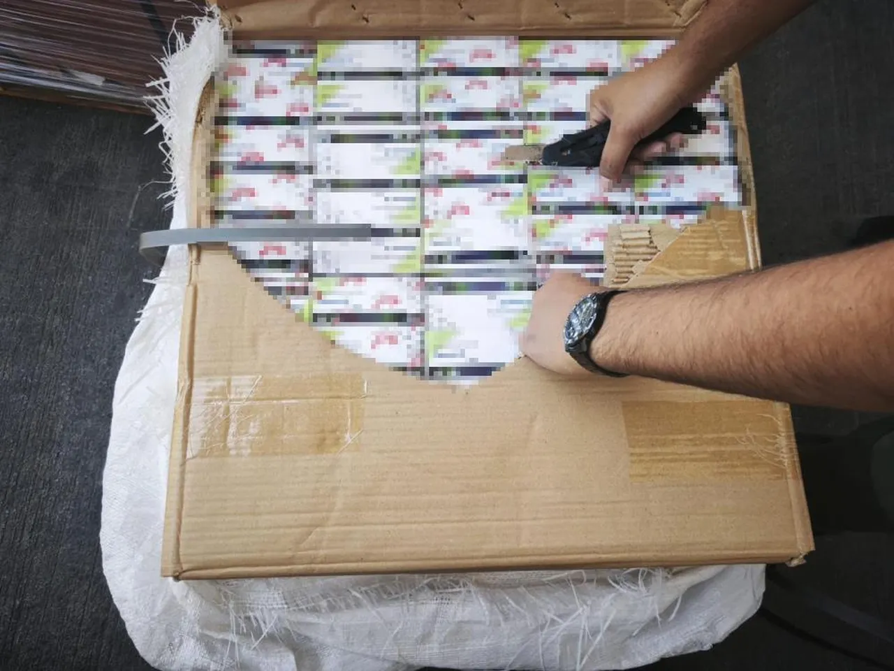 Mersin Limanı'nda dev yakalama! Milyarlarca liralık kapsül ele geçirildi