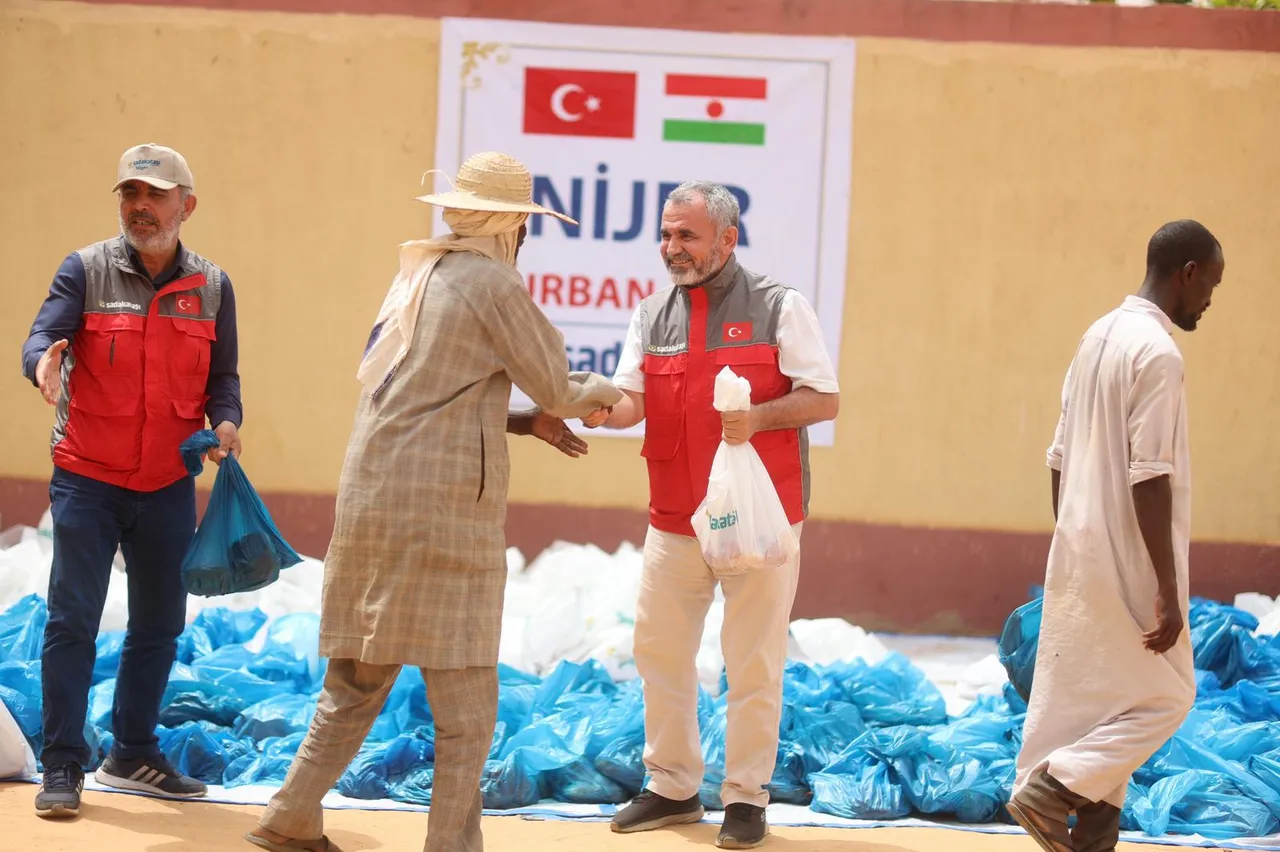 Sadakataşı 1 milyon kişiye kurban eti ulaştırdı