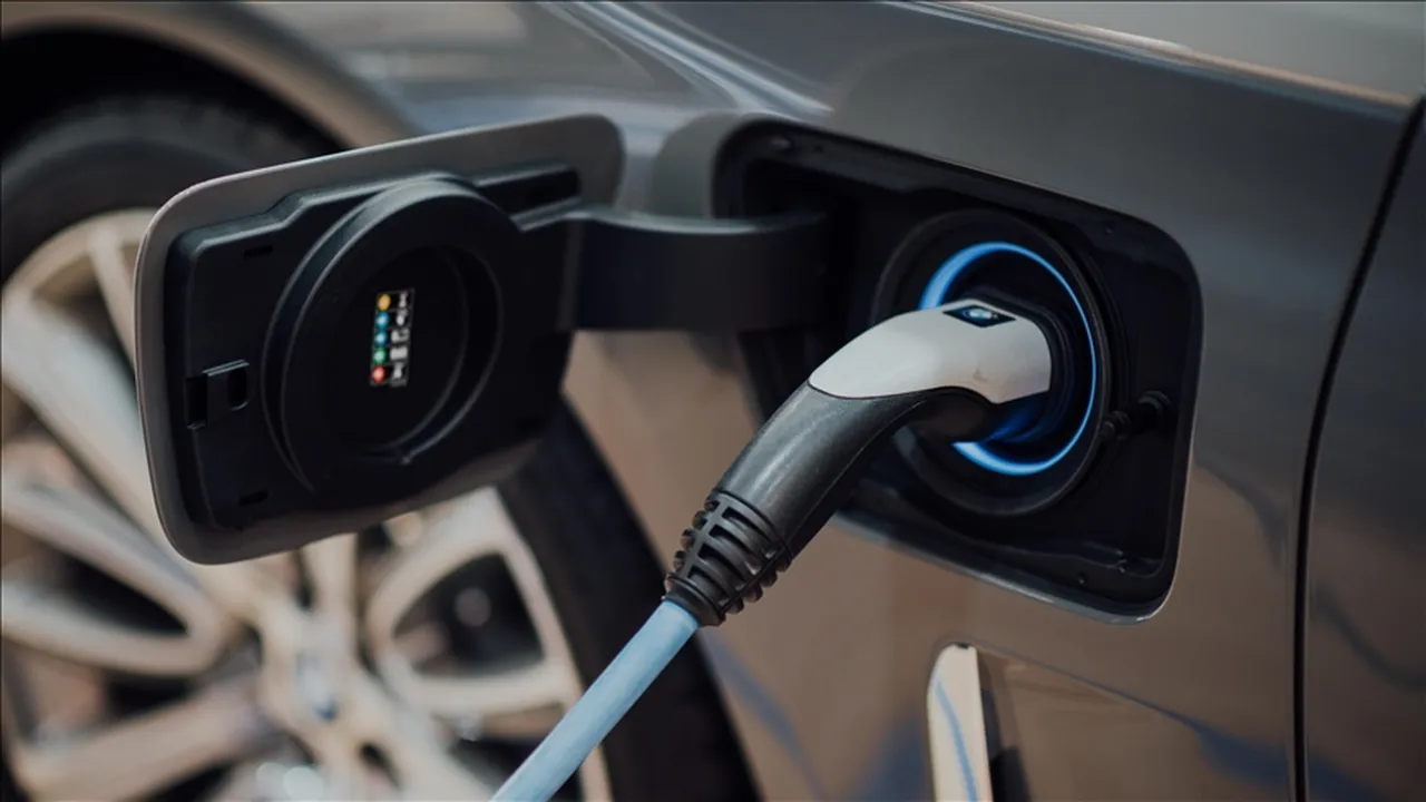 Togg zirveyi bırakmıyor! Mayıs ayında en çok hangi elektrikli otomobiller satıldı?