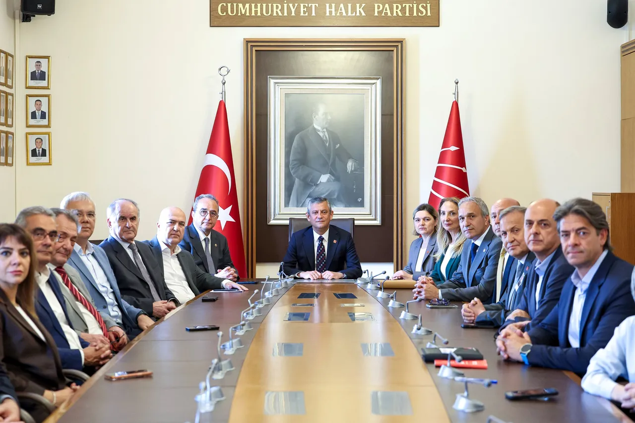 Yeni kurultay da yargıya gidebilir! Tedbir kararı tartışmaları dinmiyor
