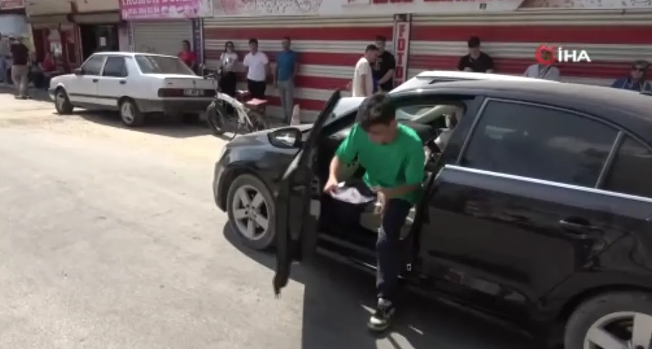 Bu yıl da YKS'ye geç kaldılar! Ağlayanlar da oldu, 2 dakika ile kaçıranlar da...