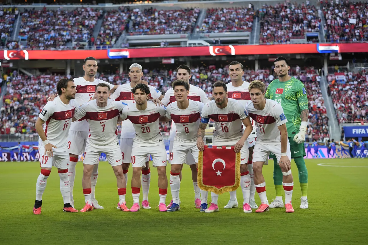 Türkiye'nin Paraguay maçı ilk 11'i