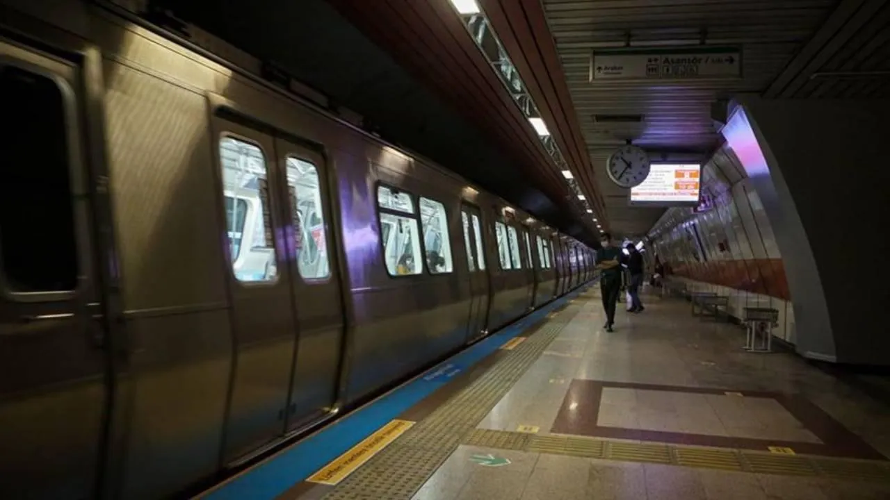 Metro İstanbul duyurdu: Taksim'de metro ve füniküler seferleri yarın yapılmayacak