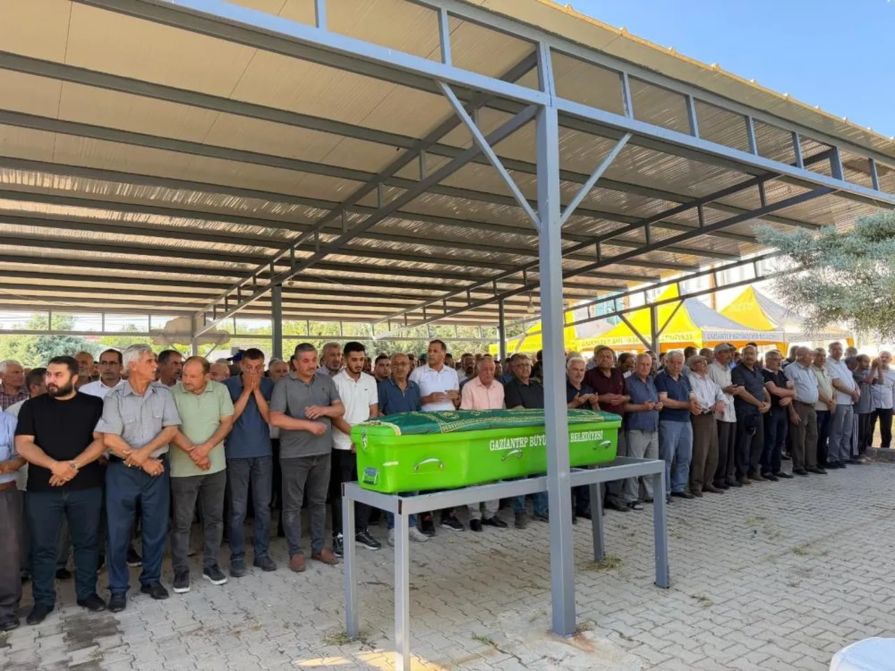 Sınava girecekti, tabuta girdi! 19 yaşındaki Ahmet gözyaşları ile defnedildi