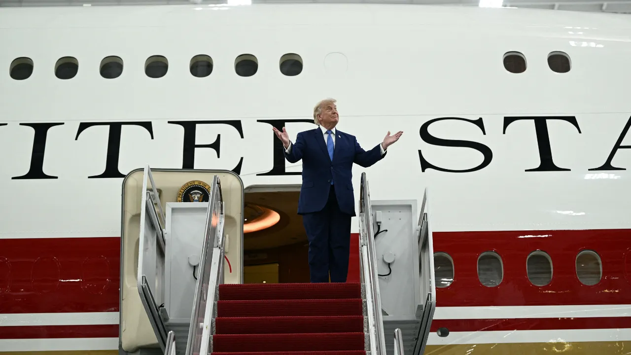 Trump'ın yeni gözdesi! Katar’ın 400 milyon dolarlık hediyesi görücüye çıktı: 'Uçan Beyaz Saray'
