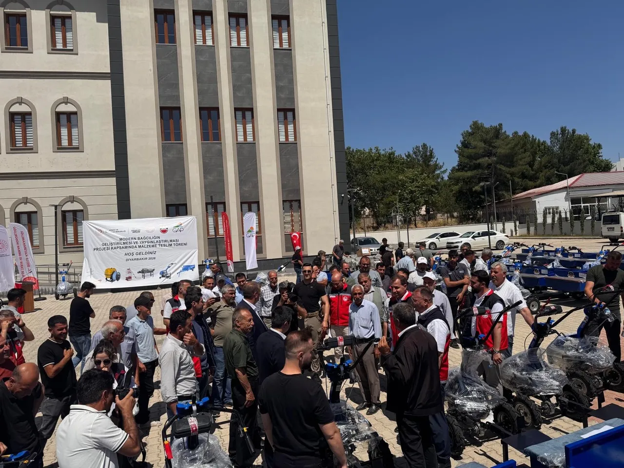 Yüzde 50 hibe ile dağıtıldı! Çiftçilere 11,4 milyon liralık destek