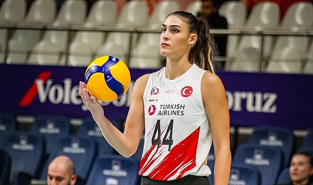 Zehra Güneş neden yok, sakat mı, Karmen Aksoy neden oynamıyor? VNL 2. hafta Ankara etabında yer almadılar!