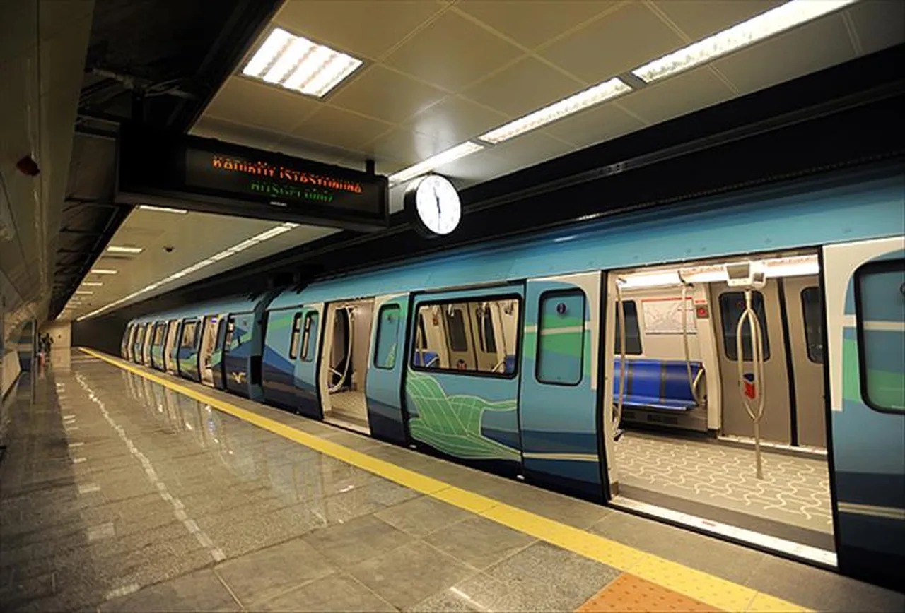 Taksim Metro İstasyonu ulaşıma kapatıldı! İkinci bir duyuruya kadar sefer yapılmayacak