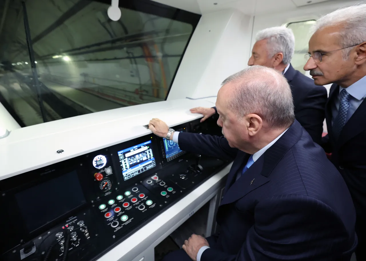 Türkiyenin en uzun metrosu Halkalı-Arnavutköy Metro Hattı’ndan zirve başlangıç! İlk gününde 10 bin 21 yolcuya hizmet verdi