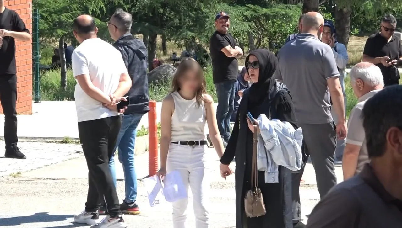 YKS’den unutulmayacak kareler! Bir dakika her şeyi değiştirdi, hayaller kapıda kaldı