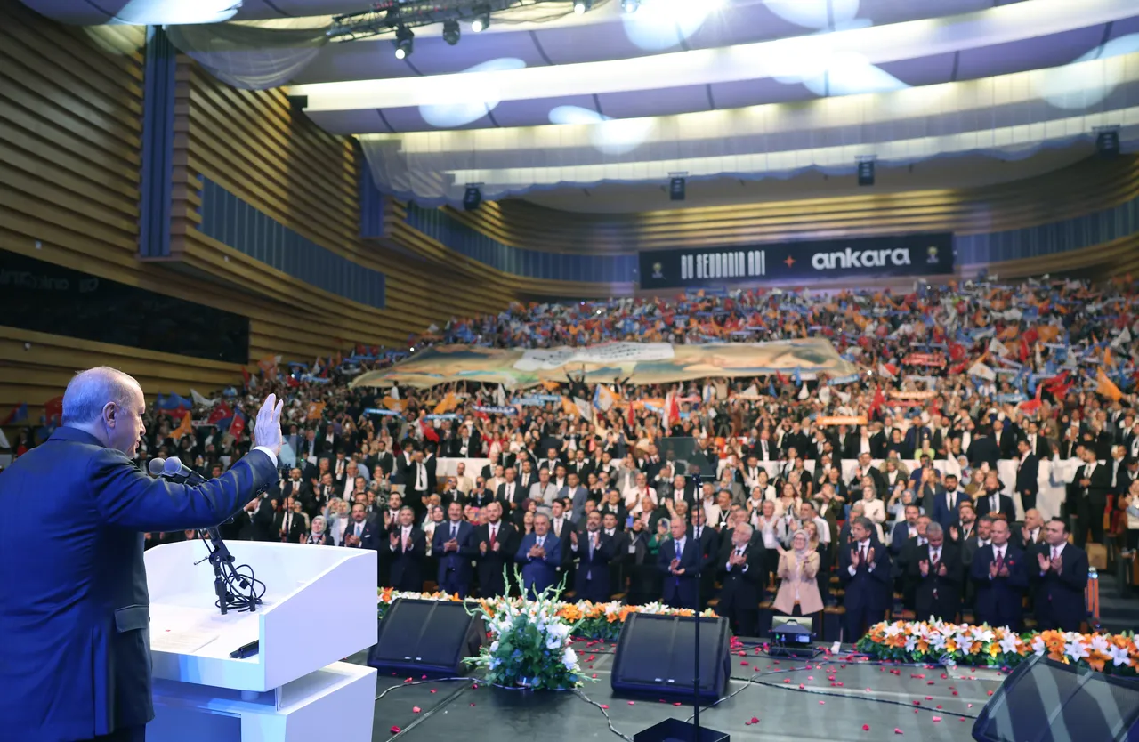 Cumhurbaşkanı Erdoğan'dan dikkat çeken sözler: Muhalefet koltuk kavgasında!