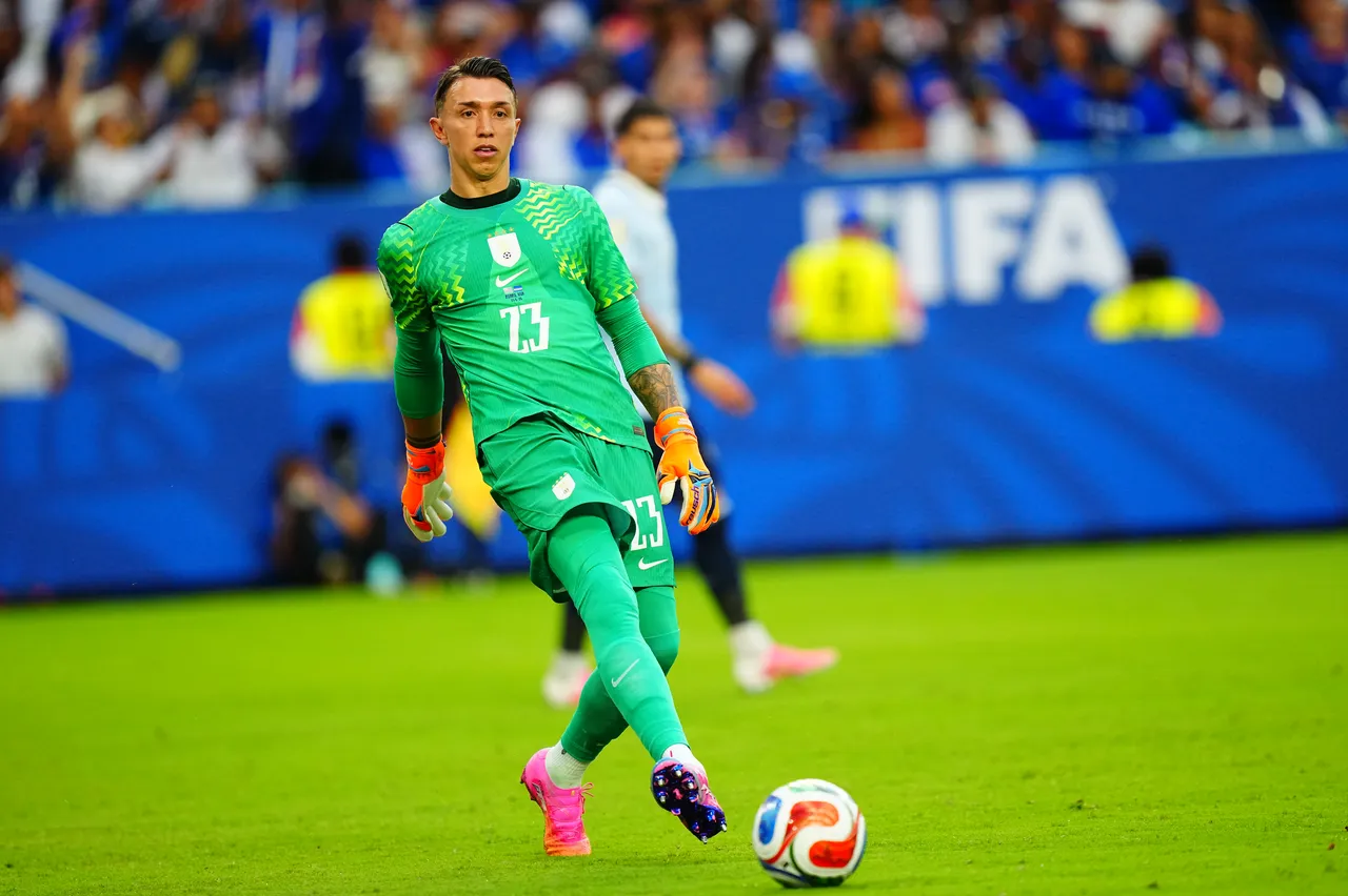 Fernando Muslera, 14 yıl Galatasaray kalesini korumuştu.