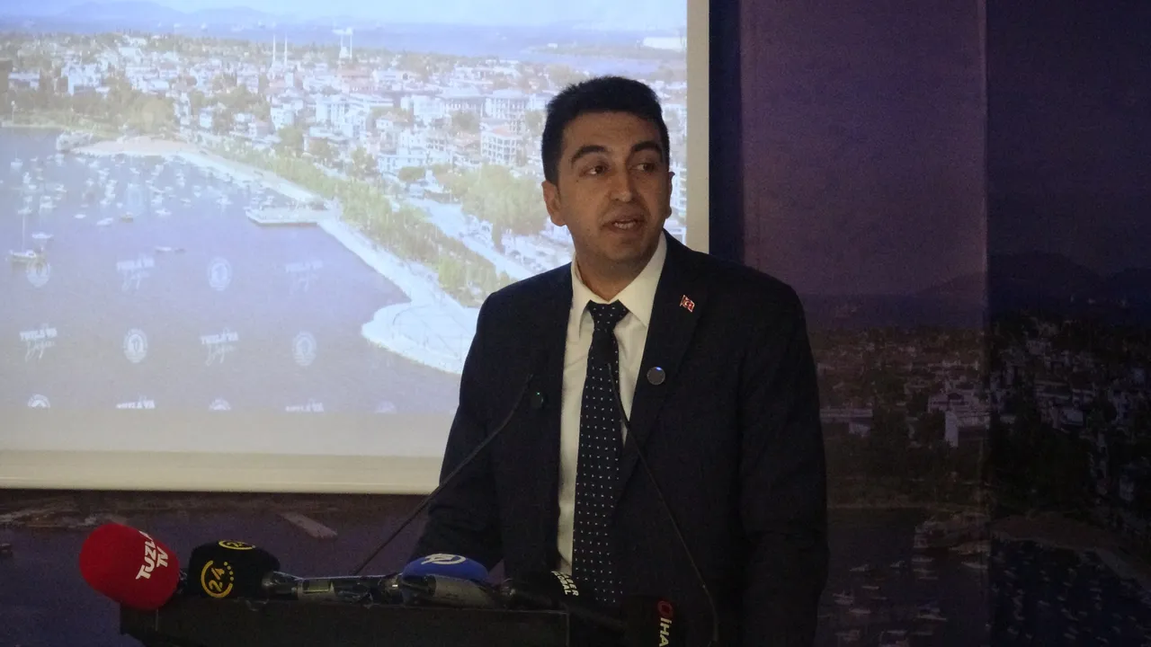 İBB'ye verdi veriştirdi! CHP'li belediye başkanı AK Parti'ye mi geçiyor?