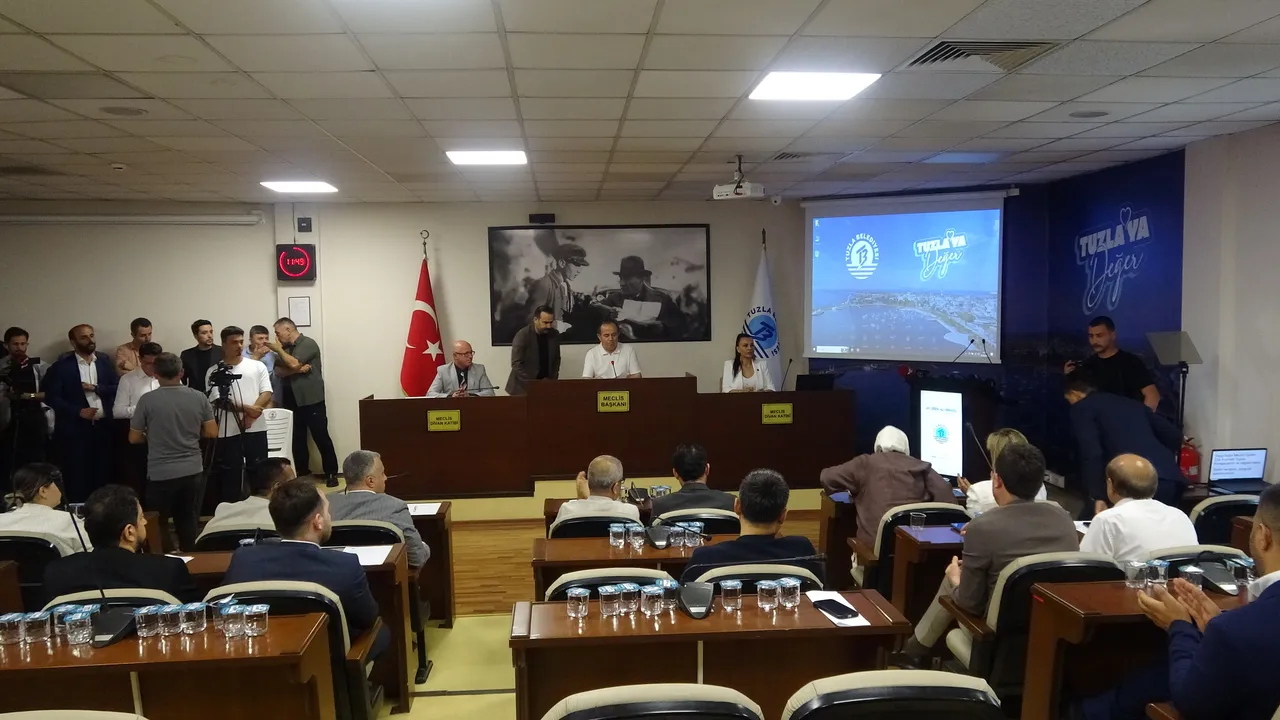 İBB'ye verdi veriştirdi! CHP'li belediye başkanı AK Parti'ye mi geçiyor?