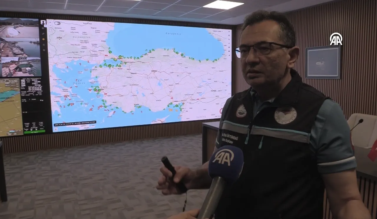 24 saat canlı takip! 4 bölge yakın markaja alındı Marmara, Ege, Akdeniz, Karadeniz’de balık tekneleri izlenecek