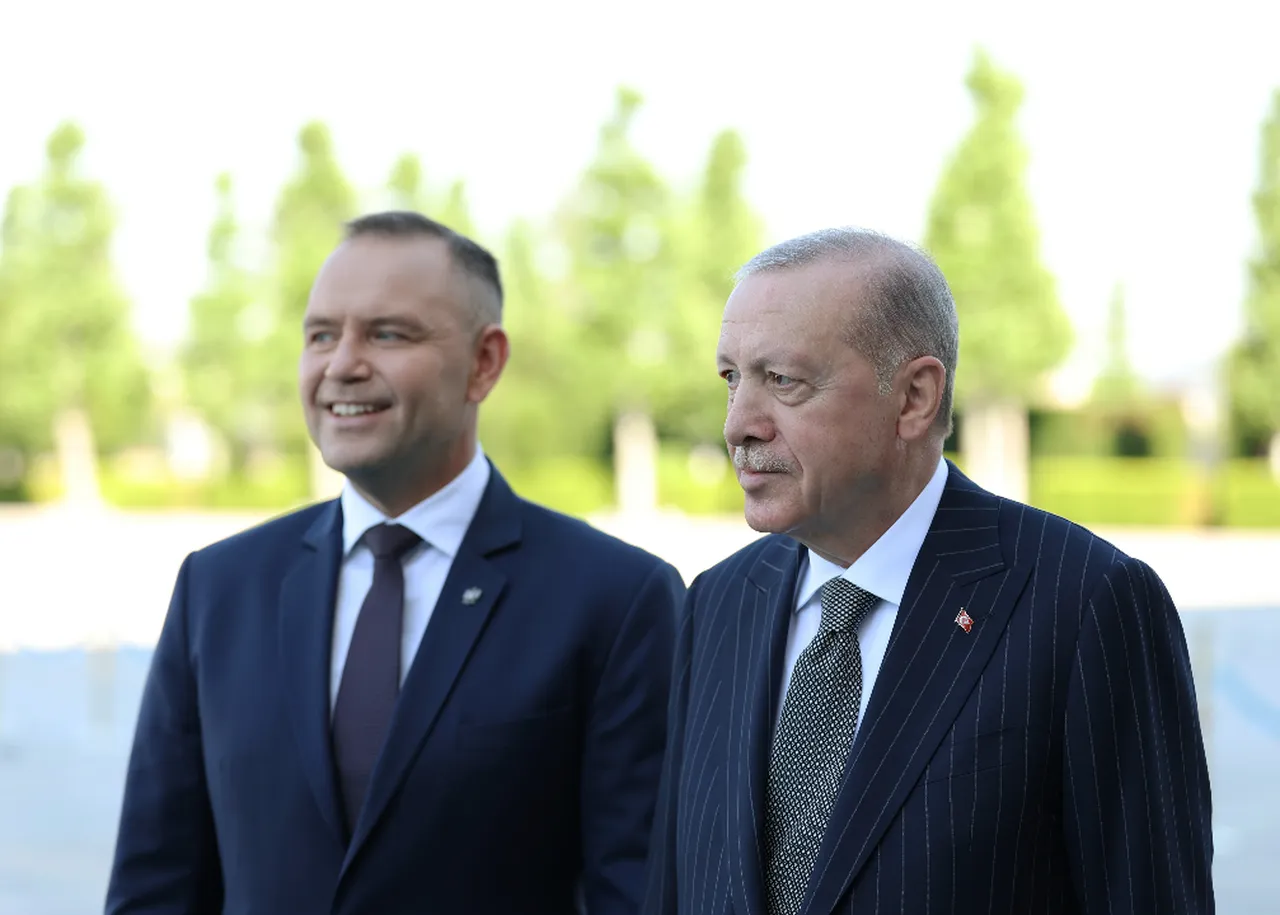 Cumhurbaşkanı Erdoğan konuşuyor! Polonya Cumhurbaşkanı Nawrocki Ankara'da
